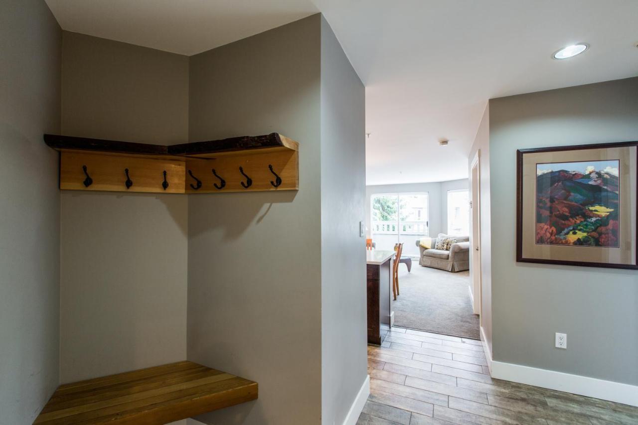 Whistler Blackcomb Vacation Rentals - Village North Luaran gambar