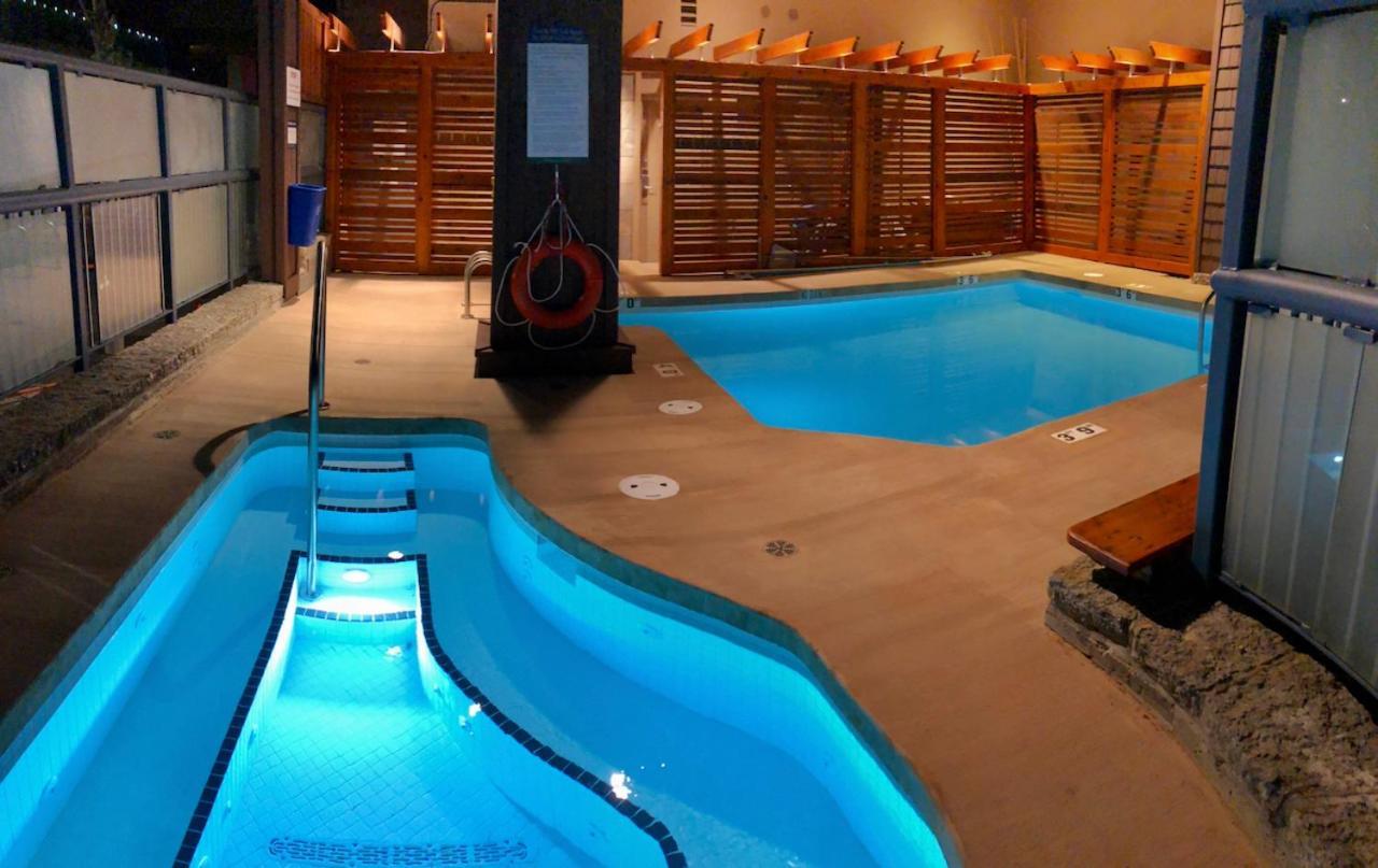 Whistler Blackcomb Vacation Rentals - Village North Luaran gambar