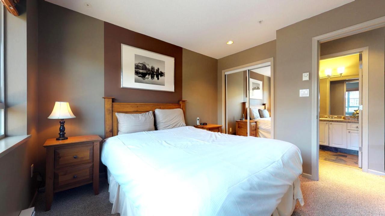 Whistler Blackcomb Vacation Rentals - Village North Luaran gambar