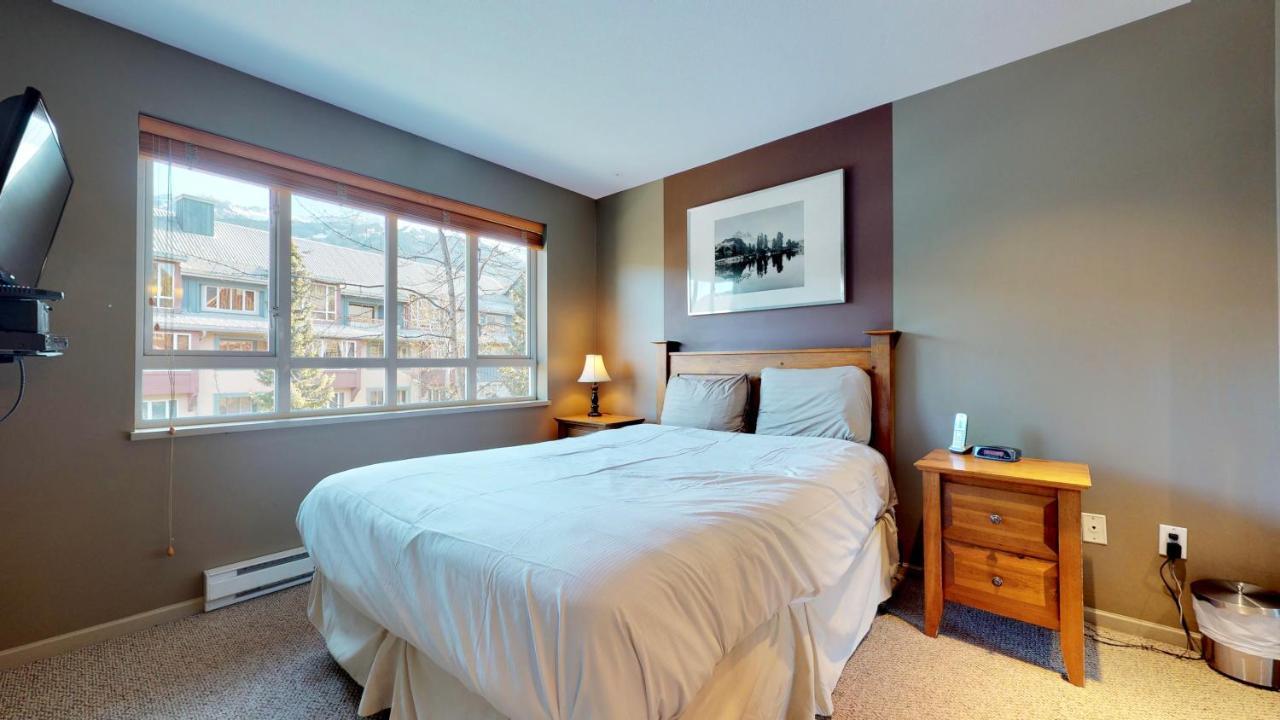 Whistler Blackcomb Vacation Rentals - Village North Luaran gambar
