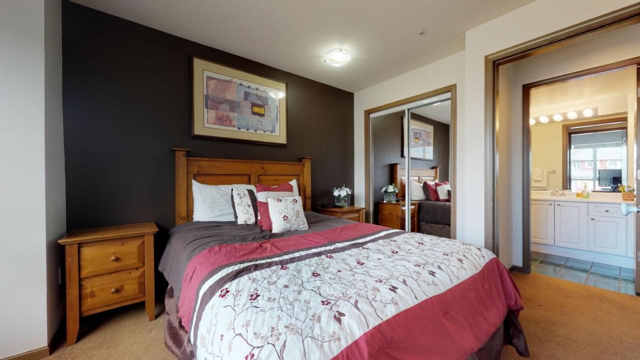 Whistler Blackcomb Vacation Rentals - Village North Luaran gambar